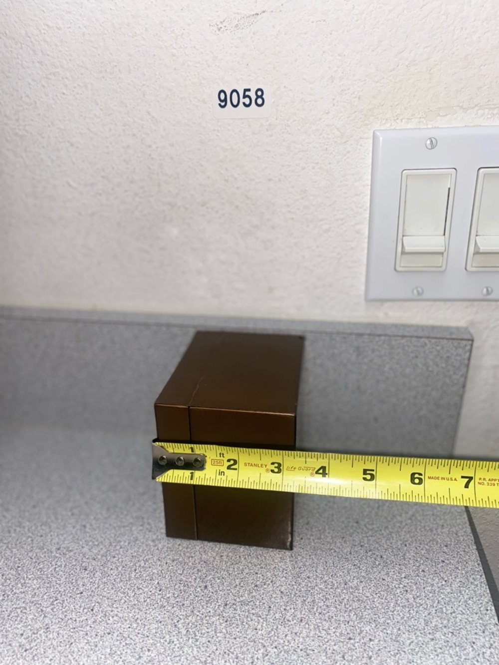 Gucci Brown and Gold Box Bundle EUC - 9058 - Picture 13 of 13